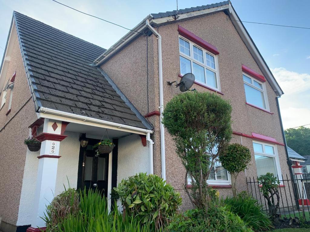 Вілла Cosy, Dog Friendly House On The Fringe Of The Brecon Beacons Tredegar Екстер'єр фото